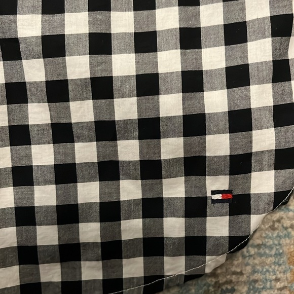 NWT Tommy Hilfiger Black & White Half Zip Top - Picture 15 of 16